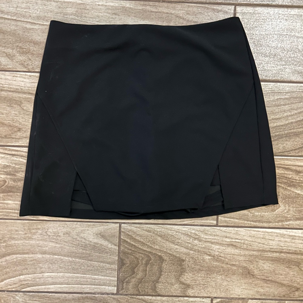 Black stretch mini skort
